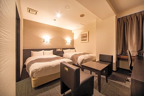 Twin Room - Non-Smoking
