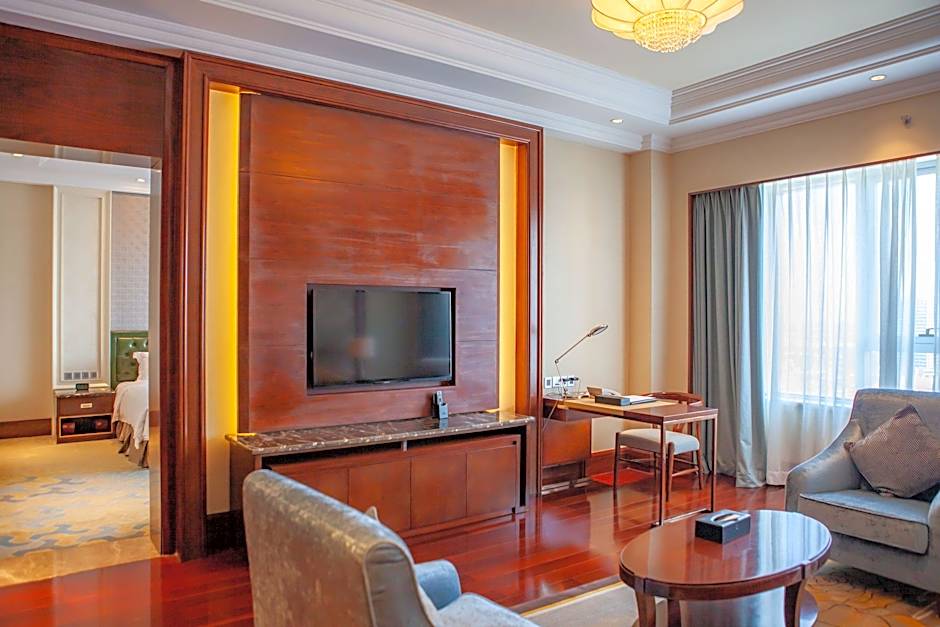 Photo 1 of 2 of Suite, City View