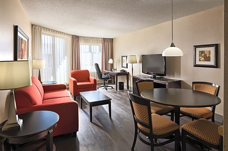 Les Suites Hotel, Ottawa