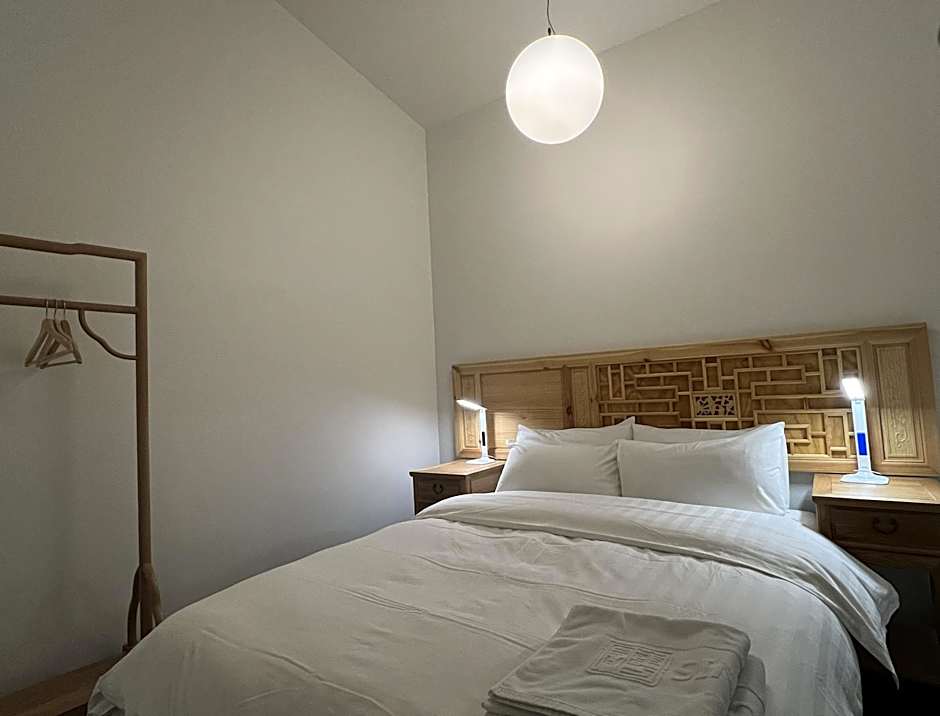 Sinofield Edu-Retreat