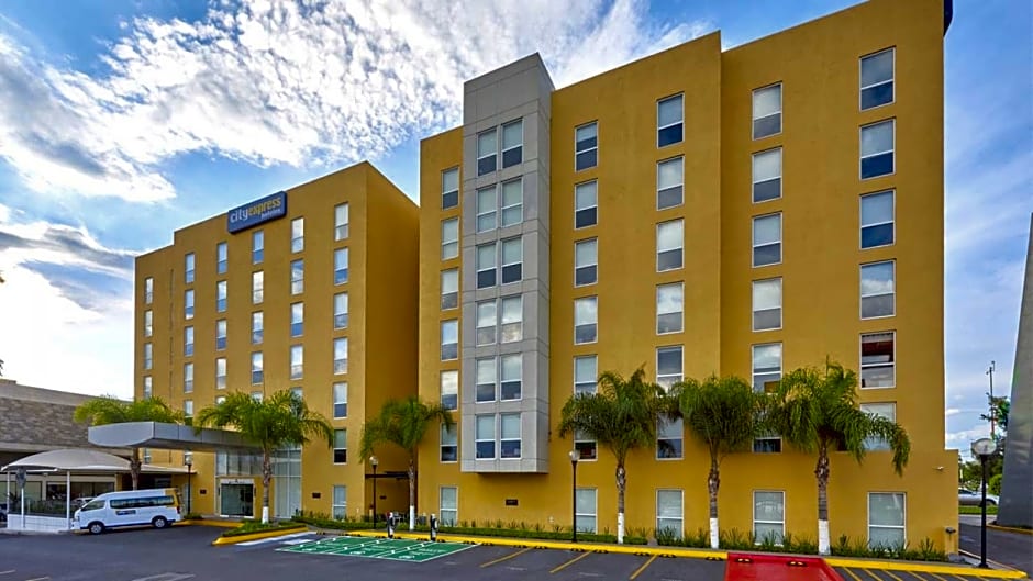 City Express by Marriott Querétaro Juríca
