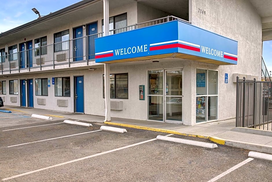 Motel 6-Carson City, NV