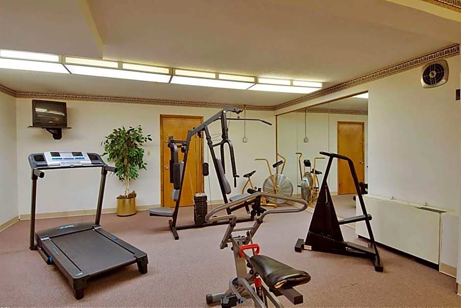 Travelodge by Wyndham Cleveland Airport