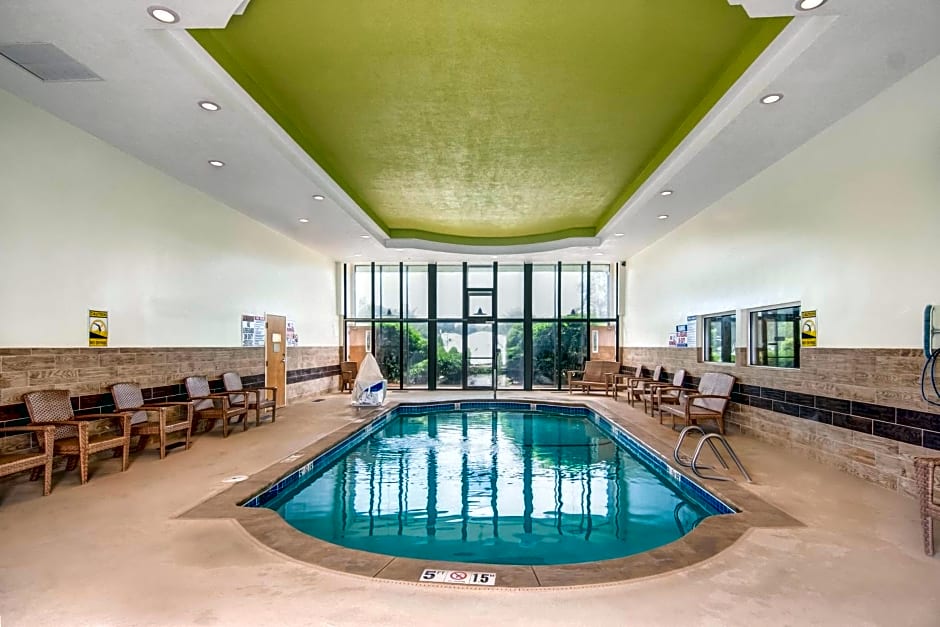 Best Western Plus, The Inn at Hampton