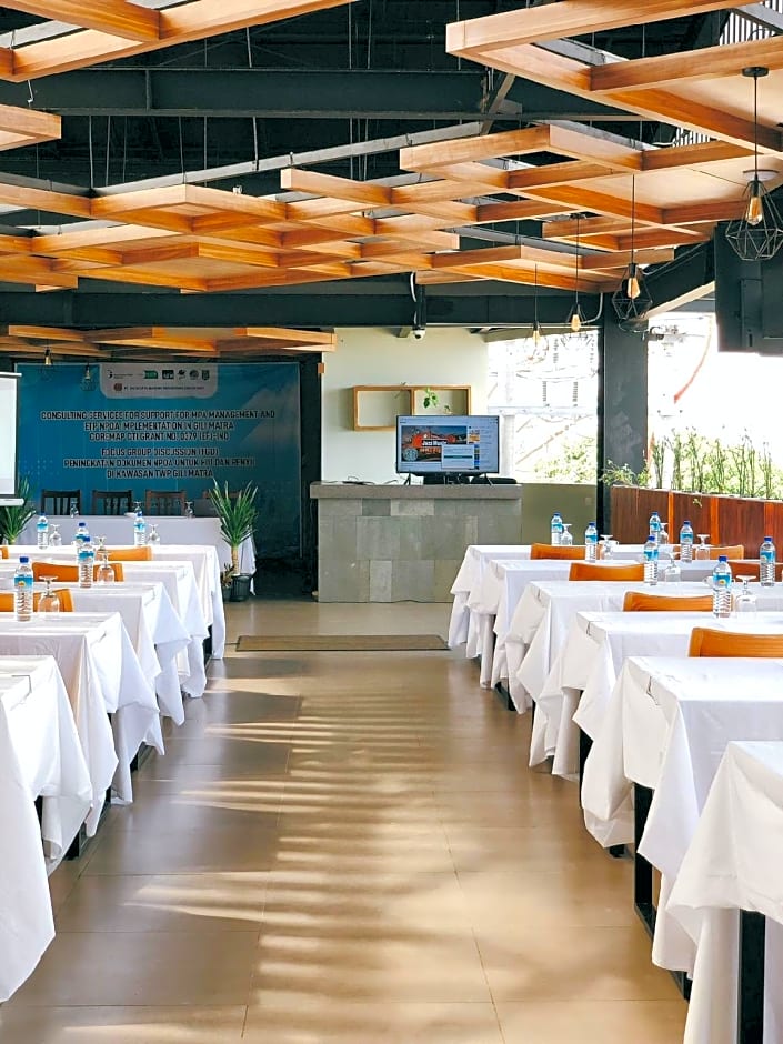 Royal Regantris Trawangan