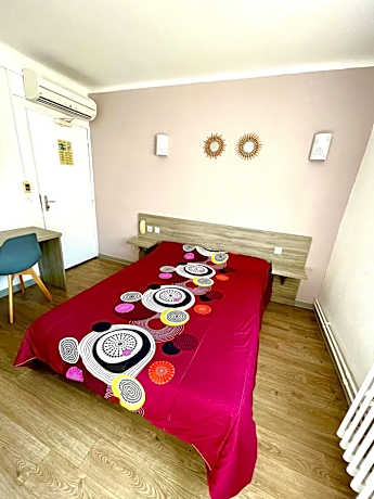 Double Room with Shared Toilet