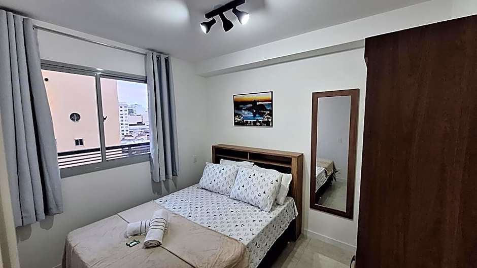 Apto moderno com varanda, piscina e academia