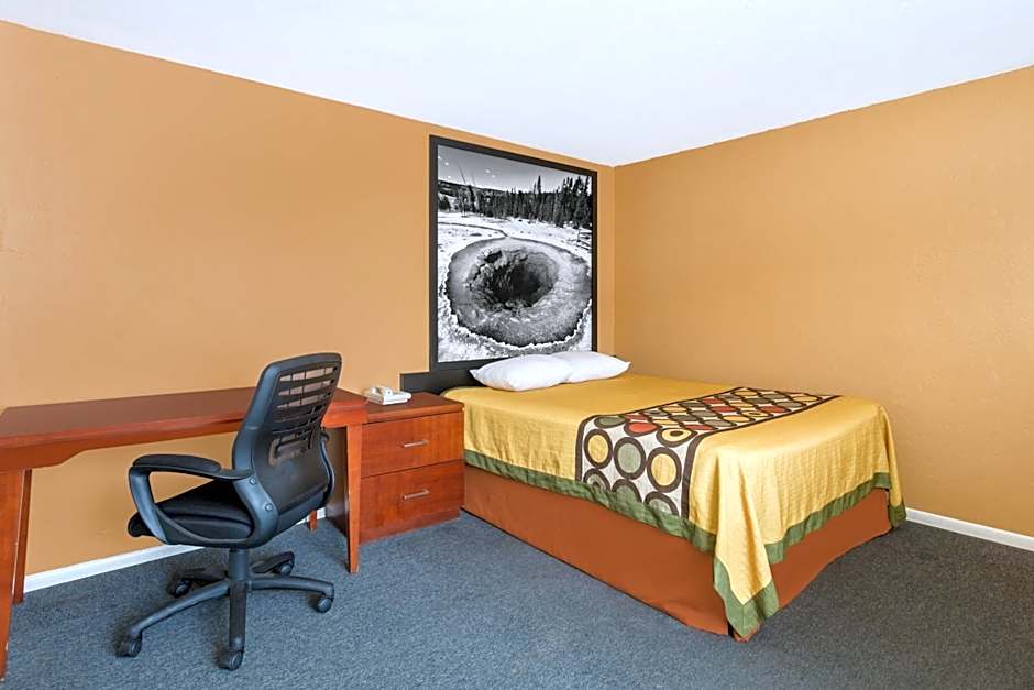 Super 8 by Wyndham Diamondville Kemmerer