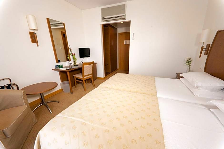 Hotel Cinquentenario & Conference Center