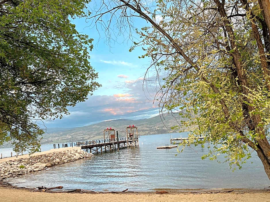 1 bedroom lake Mountain view