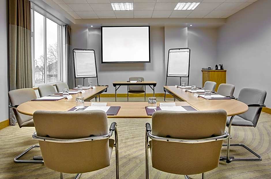 Leonardo Hotel Swindon