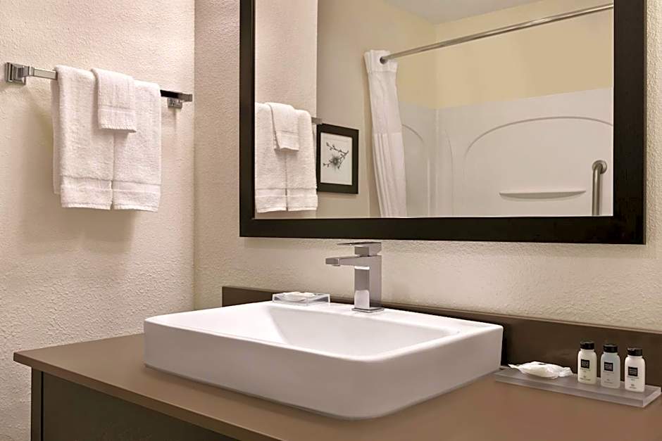 Country Inn & Suites by Radisson, Fairborn South, OH