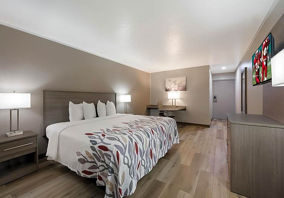 Red Roof Inn Madisonville