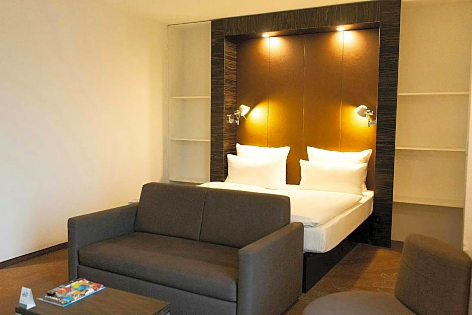 Motel One Düsseldorf-Hauptbahnhof