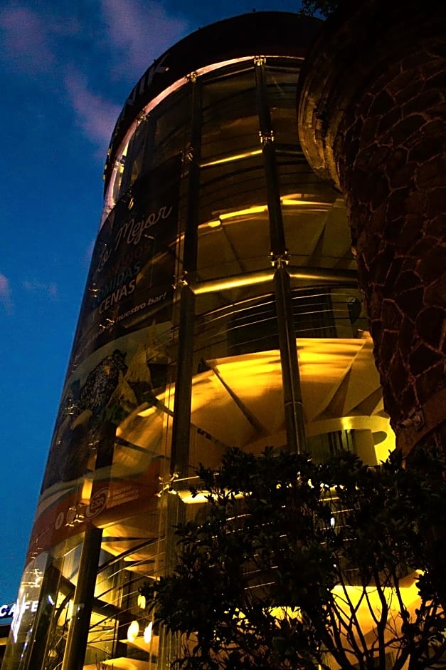 Ikonik Hotel Puebla