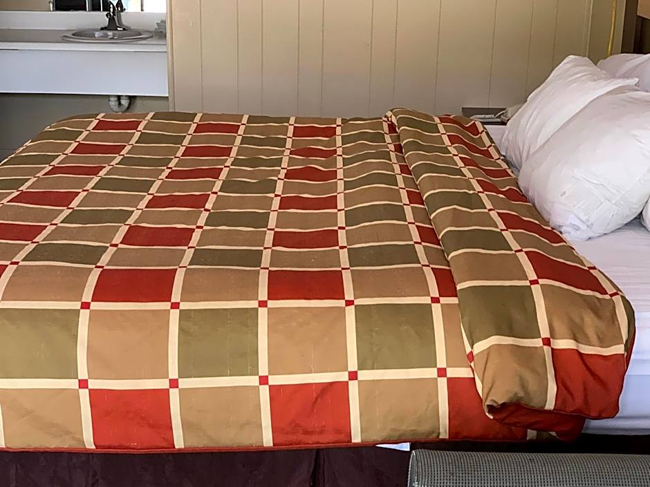 Travelowes Motel - Maggie Valley