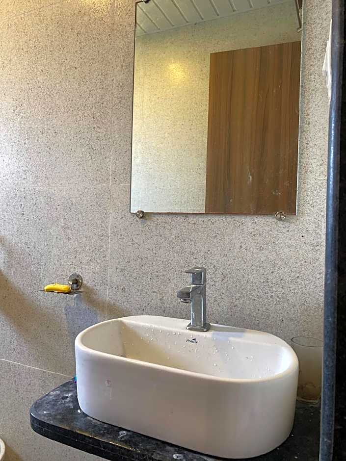 The Byke Skylark Seafront Resort, Dapoli