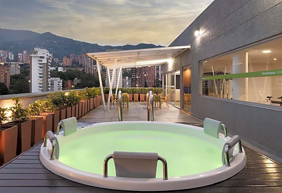 Hampton Inn By Hilton Medellin, Colombia