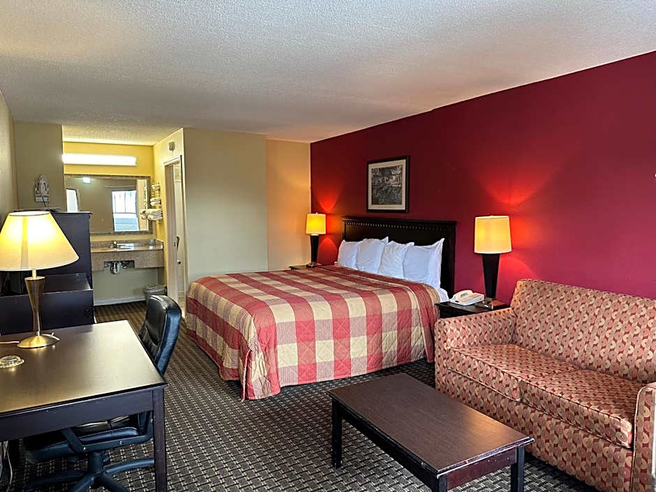 Royal Inn - Anniston