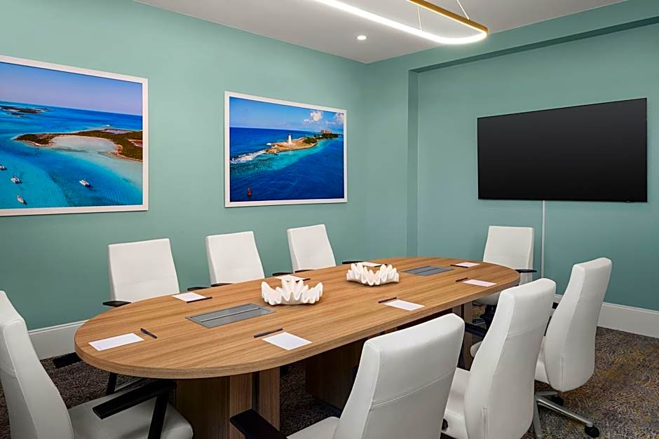 Courtyard by Marriott Nassau Downtown/Junkanoo Beach