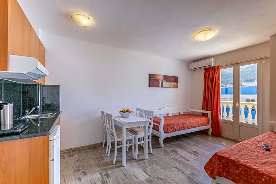 Irini Apartments