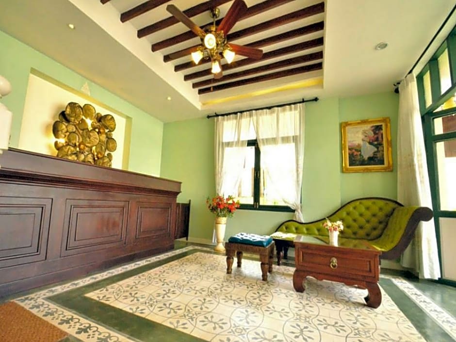 Khum Muang Min Boutique Hotel
