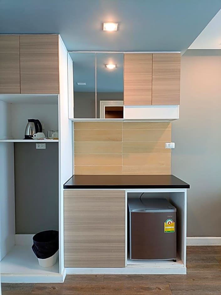 Wisdom Hotel & Residence