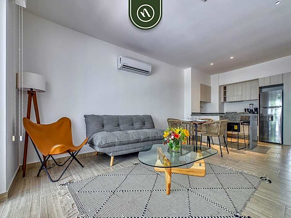 New 1 BR Condo - Oceanview Pool - 2 min to Beach