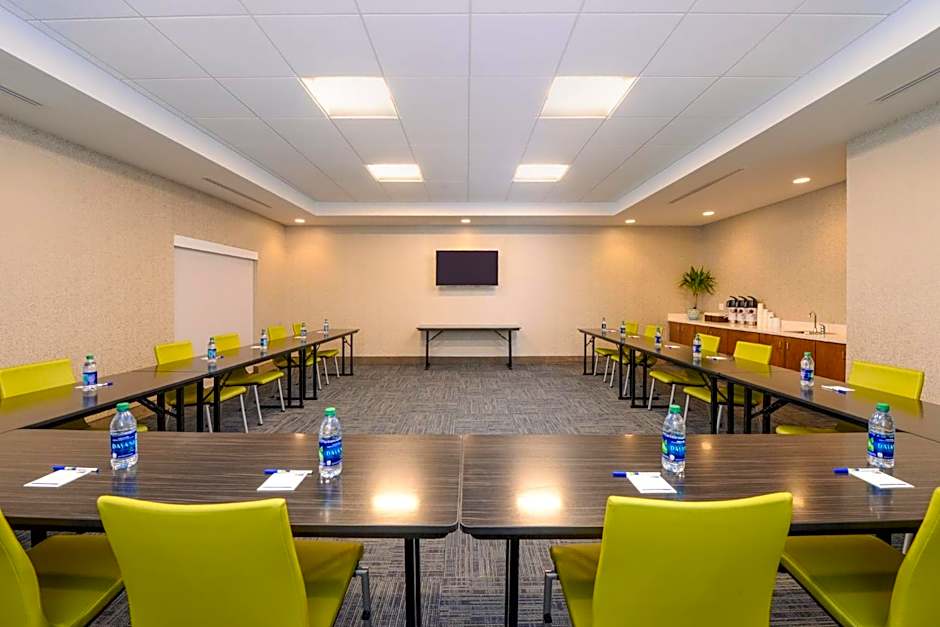 Holiday Inn Express And Suites Ruskin By IHG