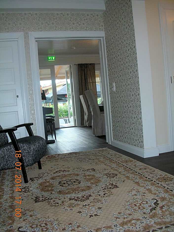 Majatalo & Ravintola Villa Emilia