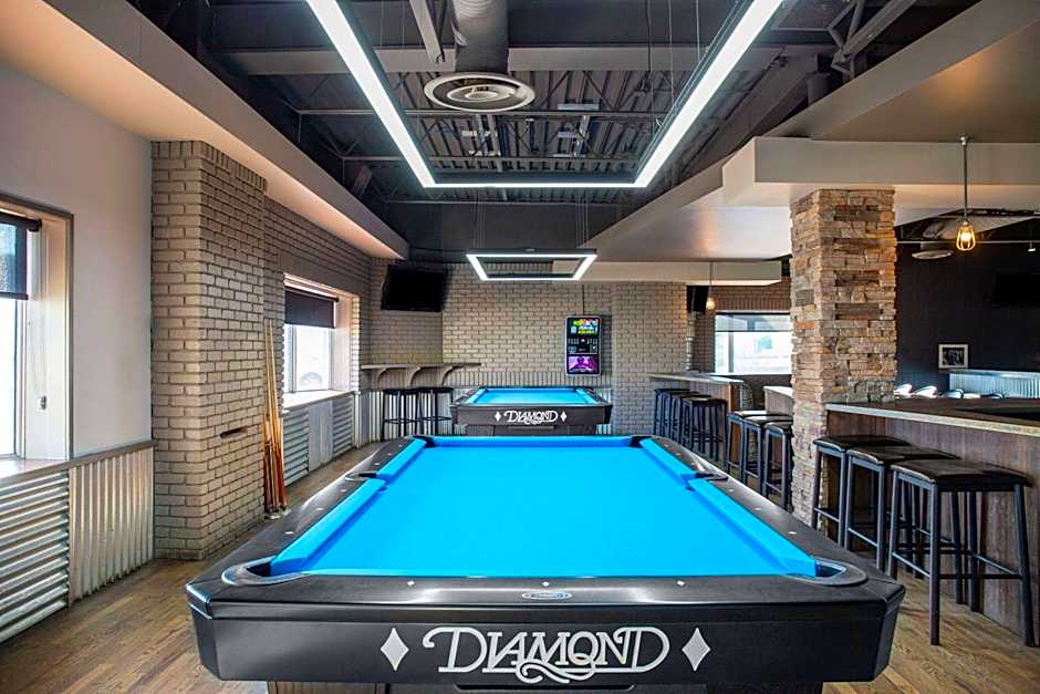 Days Inn & Conference Centre by Wyndham Camrose Norsemen