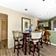 1302b St Thomas Square