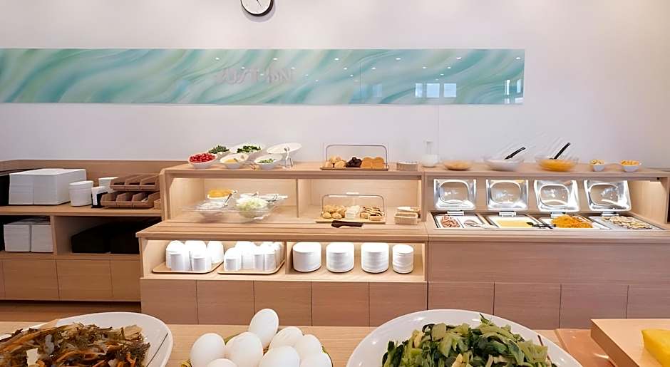 Just Inn Premium Toyohashi Station