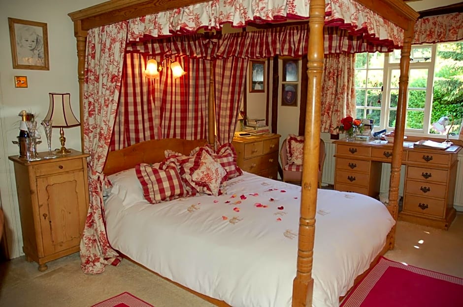 Clayton Wickham Farmhouse