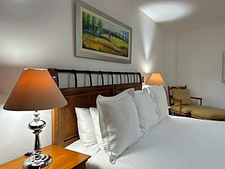 Suite with Spa Bath
