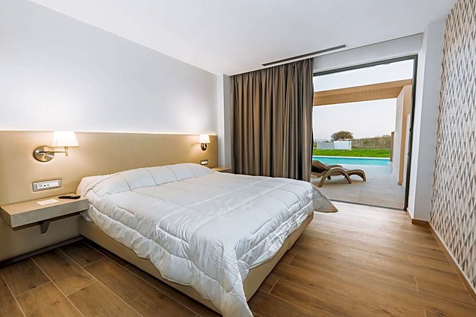 Photo 1 of 9 of Deluxe, Sea View