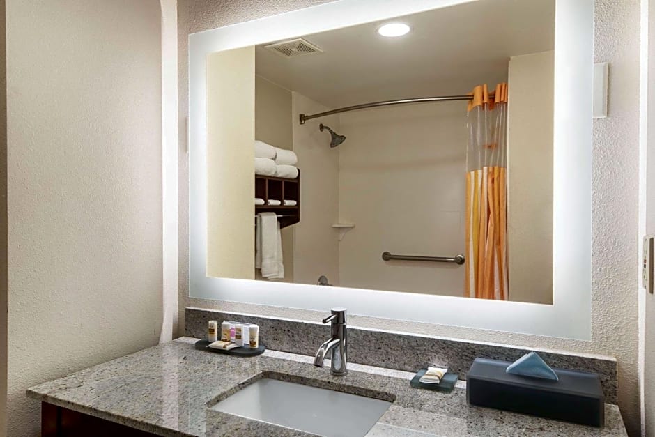 La Quinta by Wyndham LaGrange / I-85