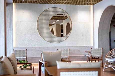 The One Hotel