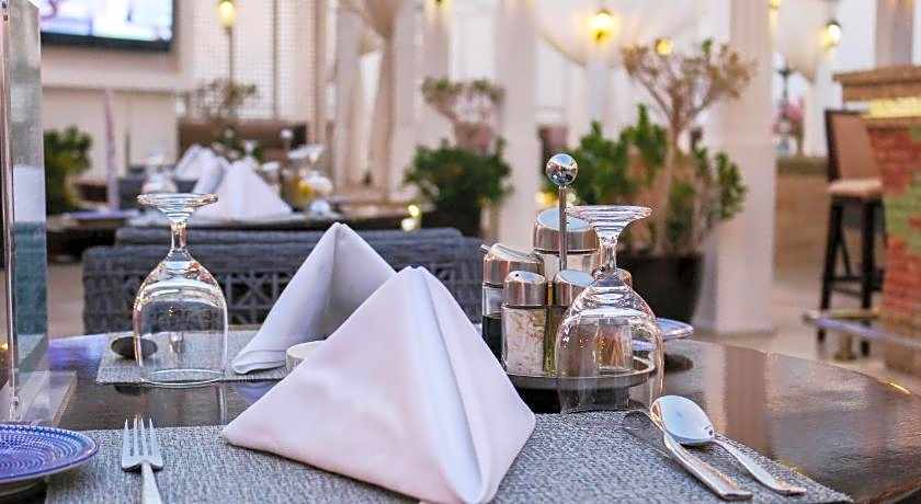 Ramada Hotel & Suites by Wyndham Amwaj Islands Manama