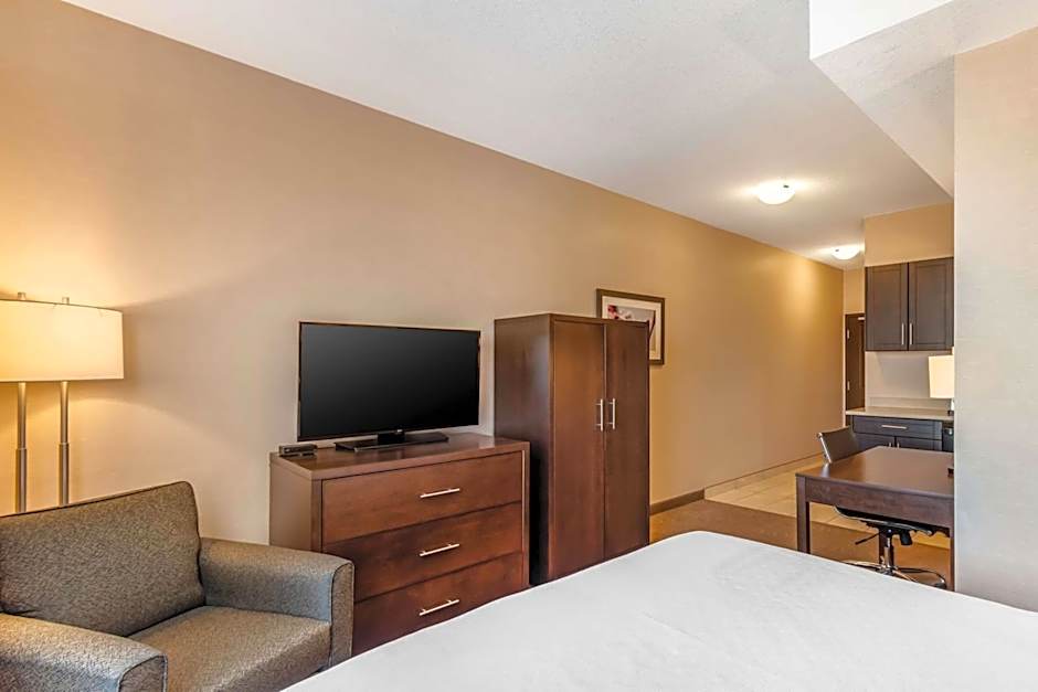 Best Western Plus Kindersley Hotel