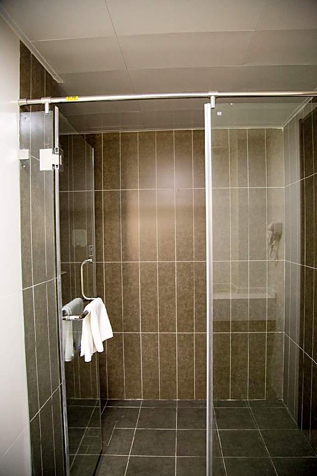 ibis Weihai Oriental New Ground  Hotel