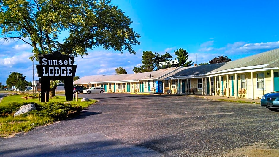 Sunset Lodge Escanaba