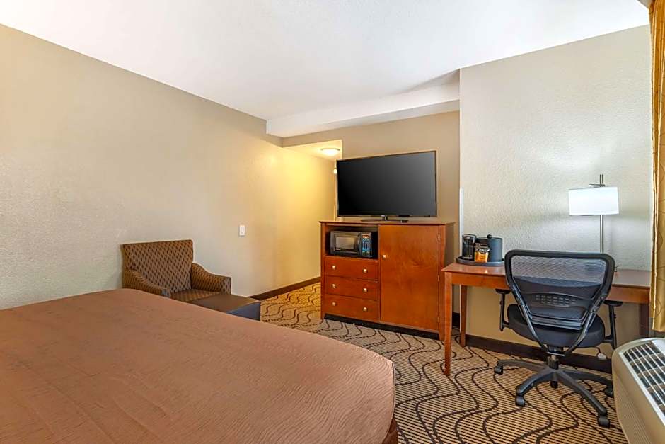 Best Western John Muir Inn