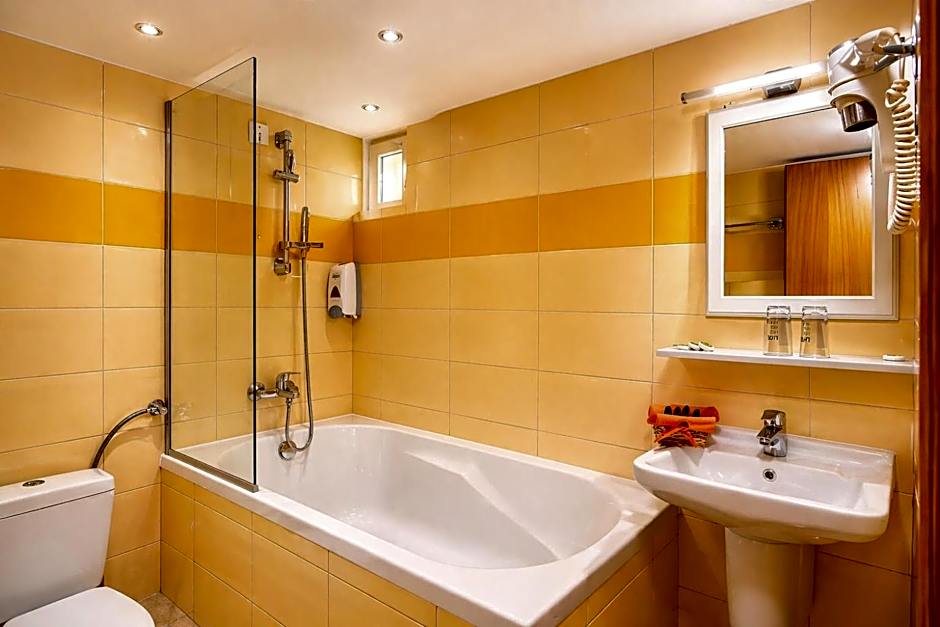 City Life Port Hotel