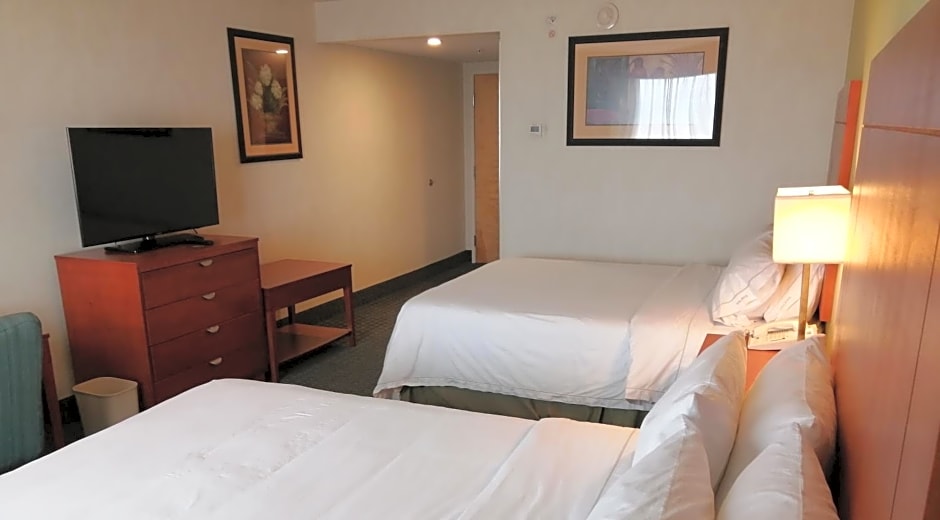 Holiday Inn Express & Suites Toluca Zona Aeropuerto