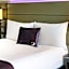 Premier Inn Farnborough Town Centre