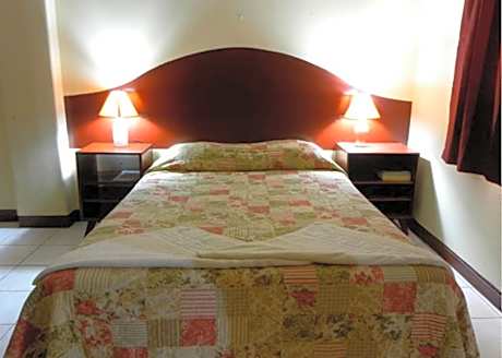 Classic Double Bed