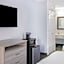 Days Inn & Suites by Wyndham Williamsburg Colonial
