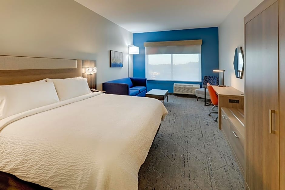 Holiday Inn Express Holly Springs - Raleigh Area, an IHG Hotel