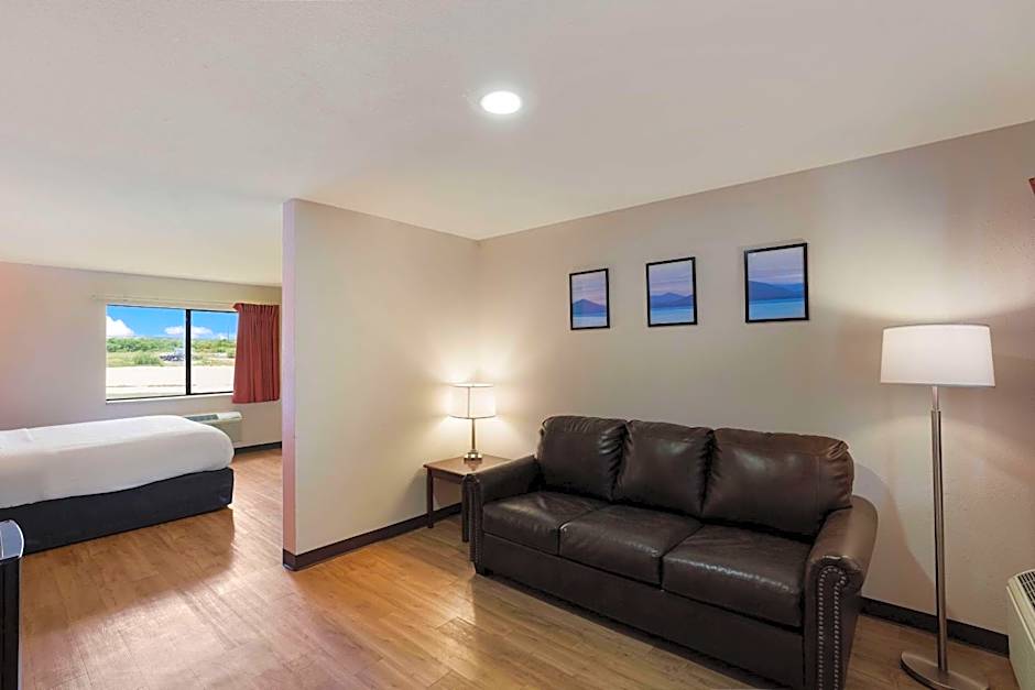 Quality Inn & Suites Junction